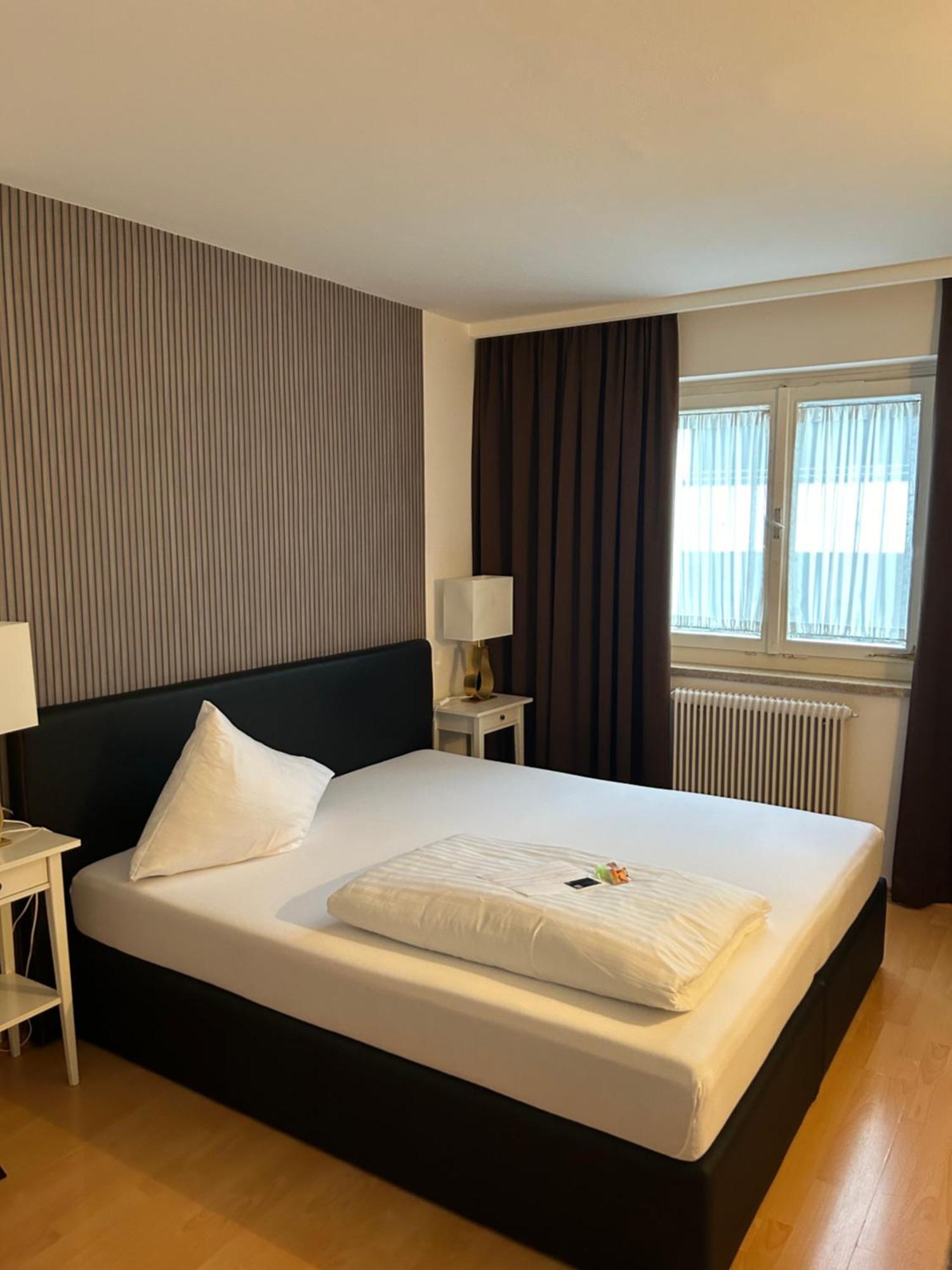Hotel Berg Seekirchen am Wallersee Extérieur photo