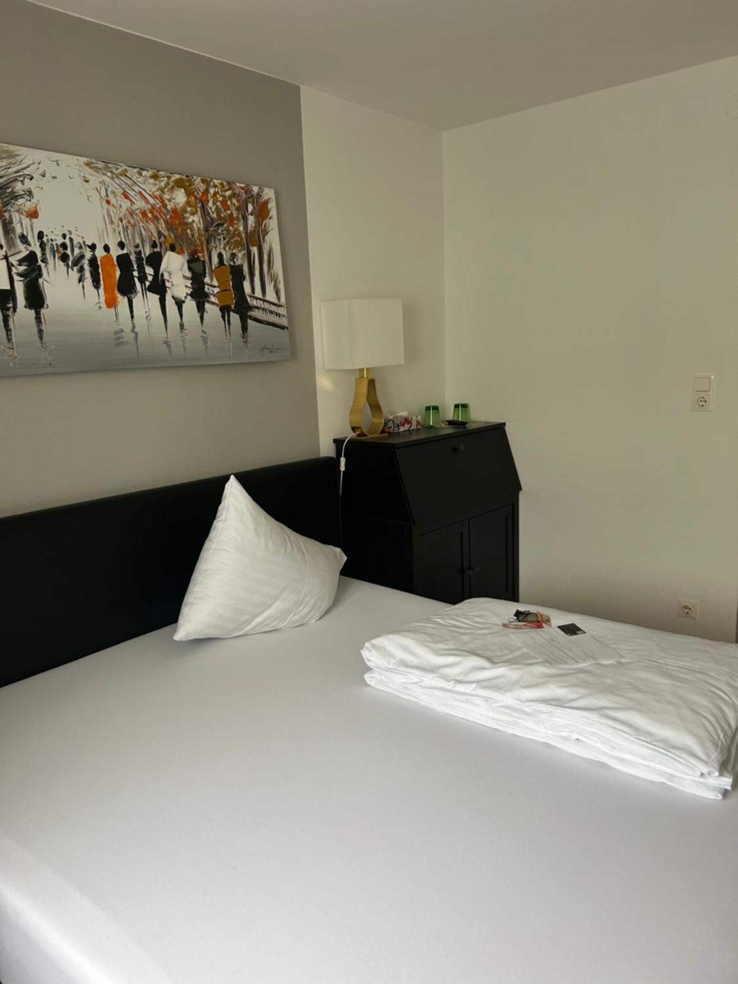 Hotel Berg Seekirchen am Wallersee Extérieur photo