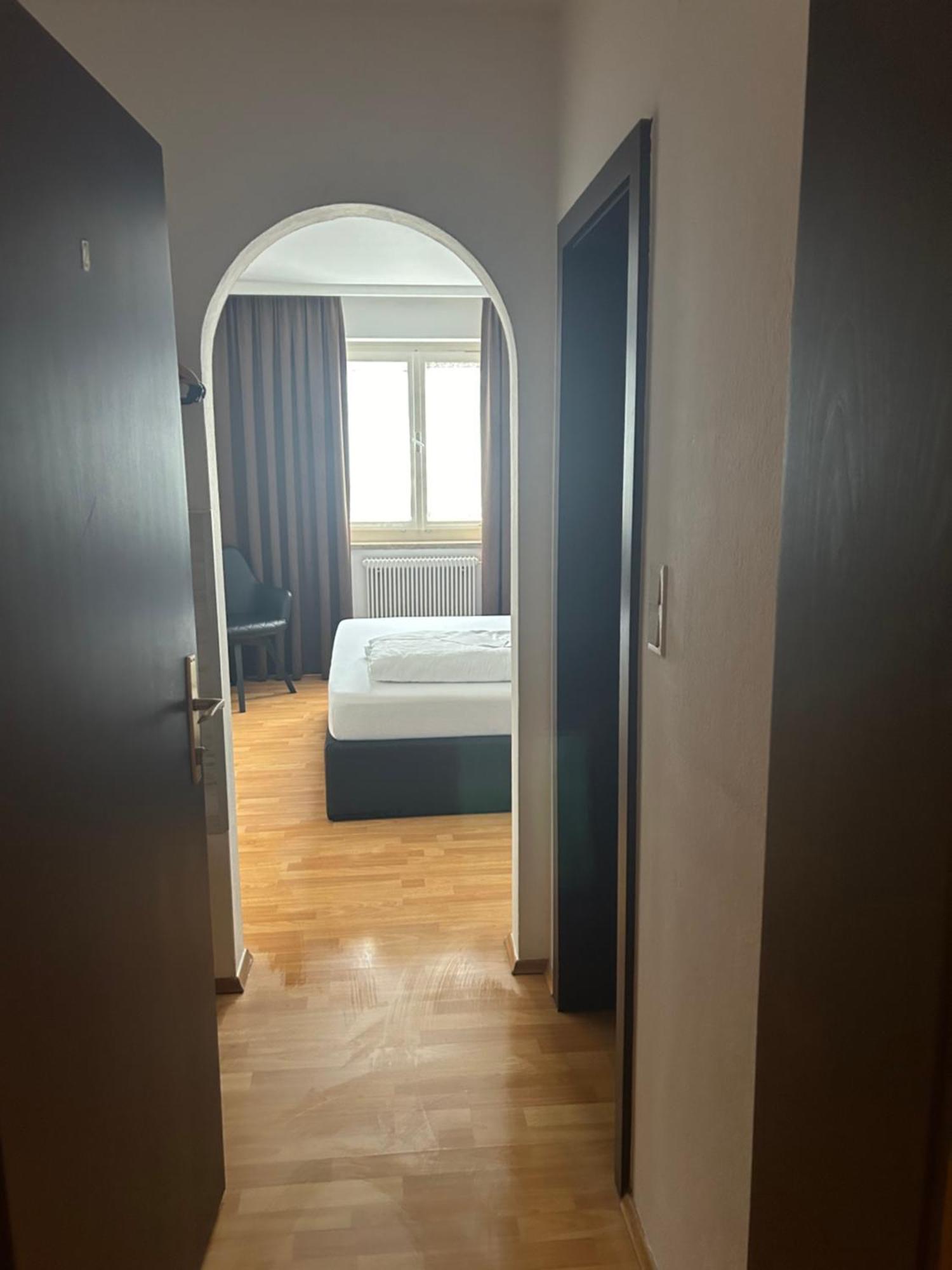 Hotel Berg Seekirchen am Wallersee Extérieur photo